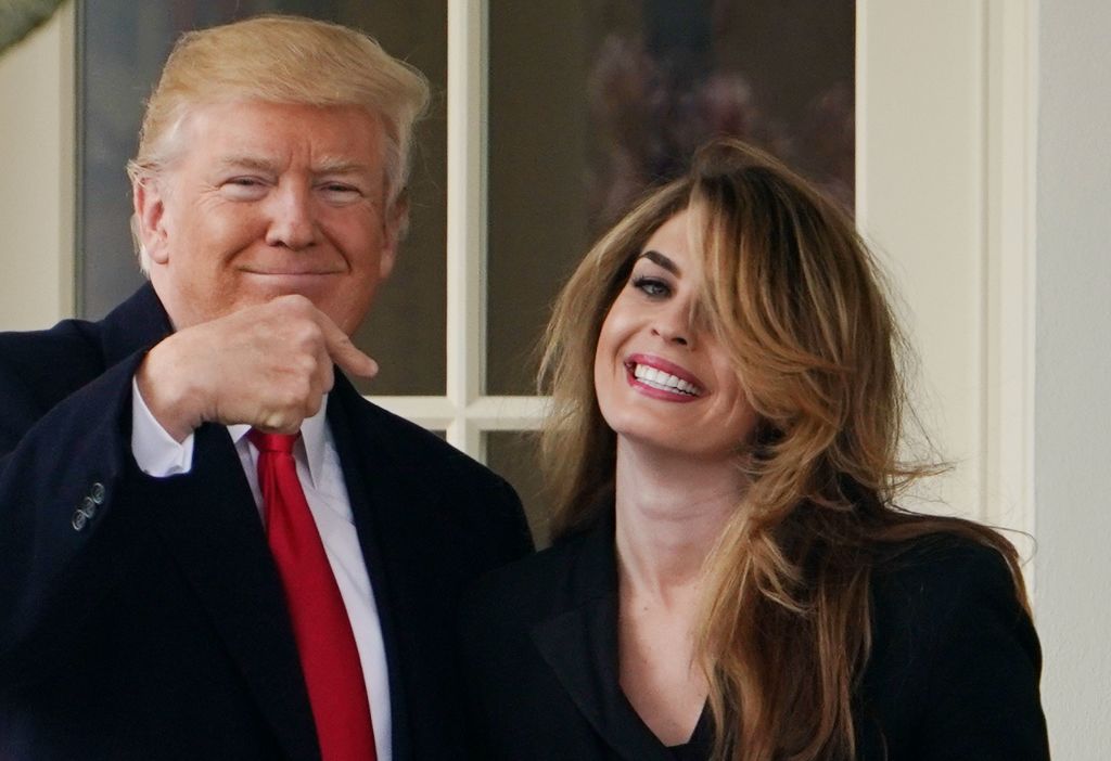 Hope Hicks and Donald Trump outside of the White House on March 29, 2018. (MANDEL NGAN/AFP/Getty Images)