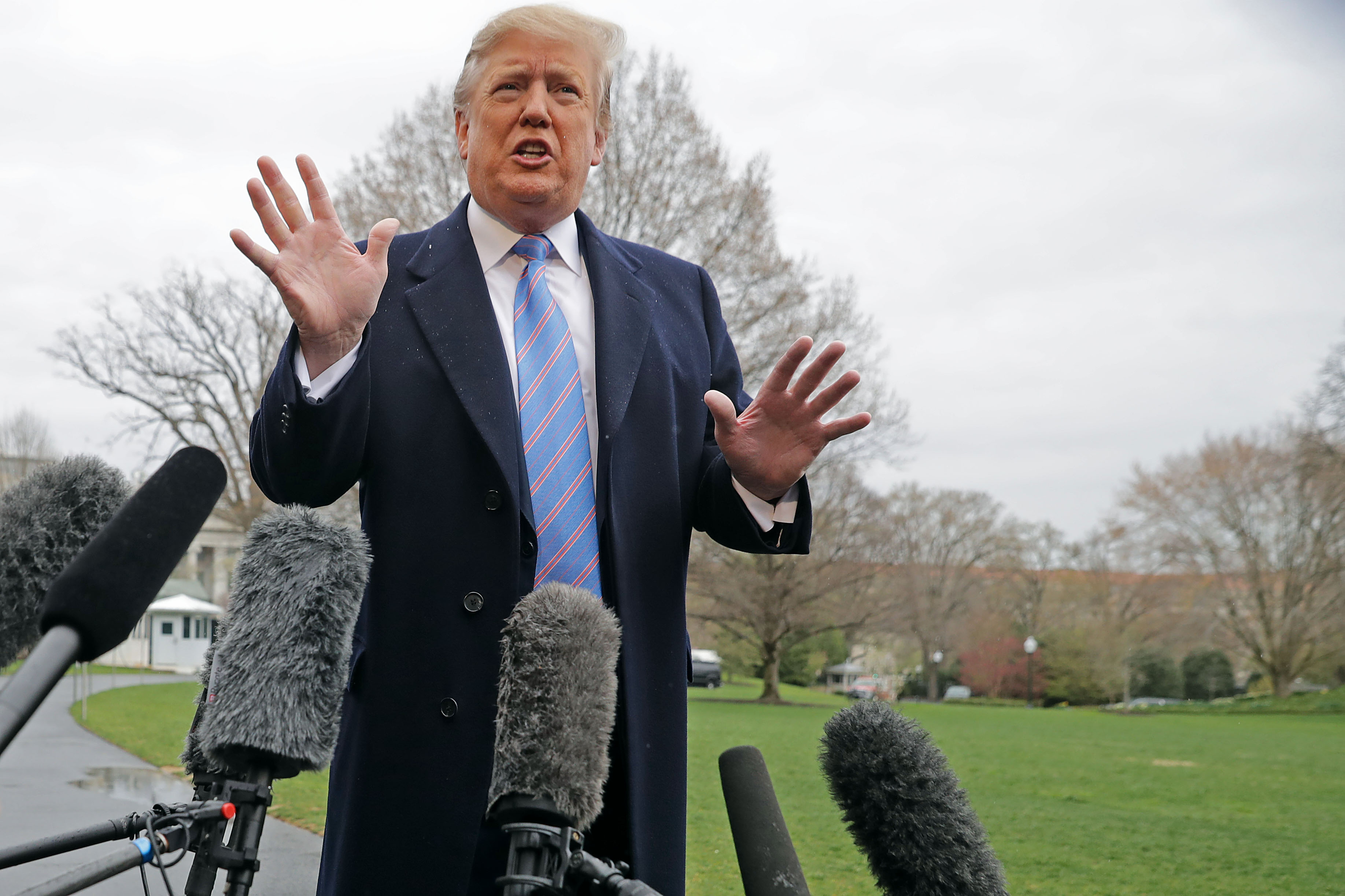U.S. President Donald Trump talks to reporters as he leaves the White House April 05, 2019 in Washington, DC. to travel to Southern California to visit the U.S.-Mexico border and to Beverly Hills for a fundraiser. (Photo by Chip Somodevilla/Getty Images)