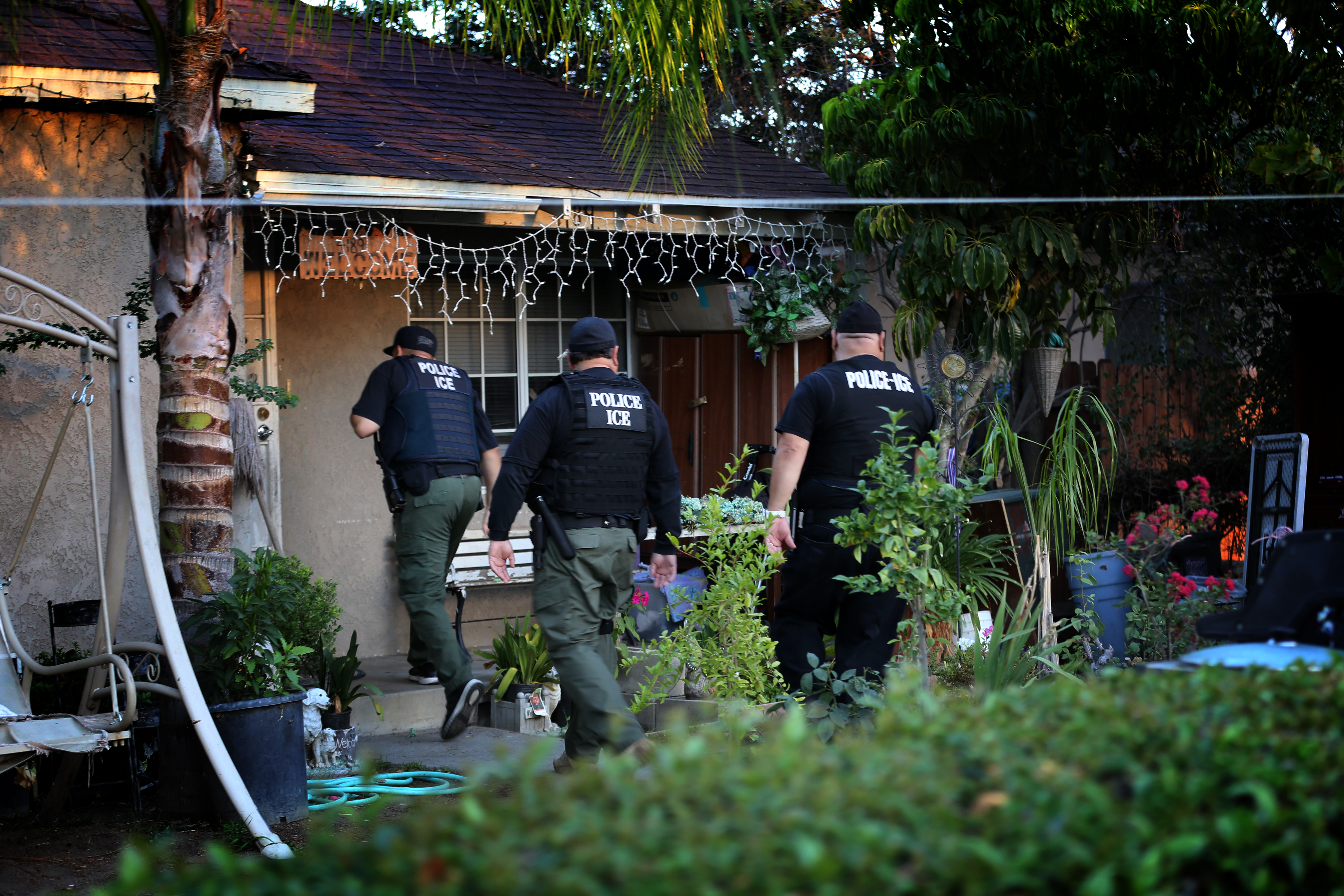 ICE Enforcement and Removal Operations unit raid to apprehend immigrants without any legal status and who may be deportable in Riverside. (Irfan Khan/Los Angeles Times via Getty Images)