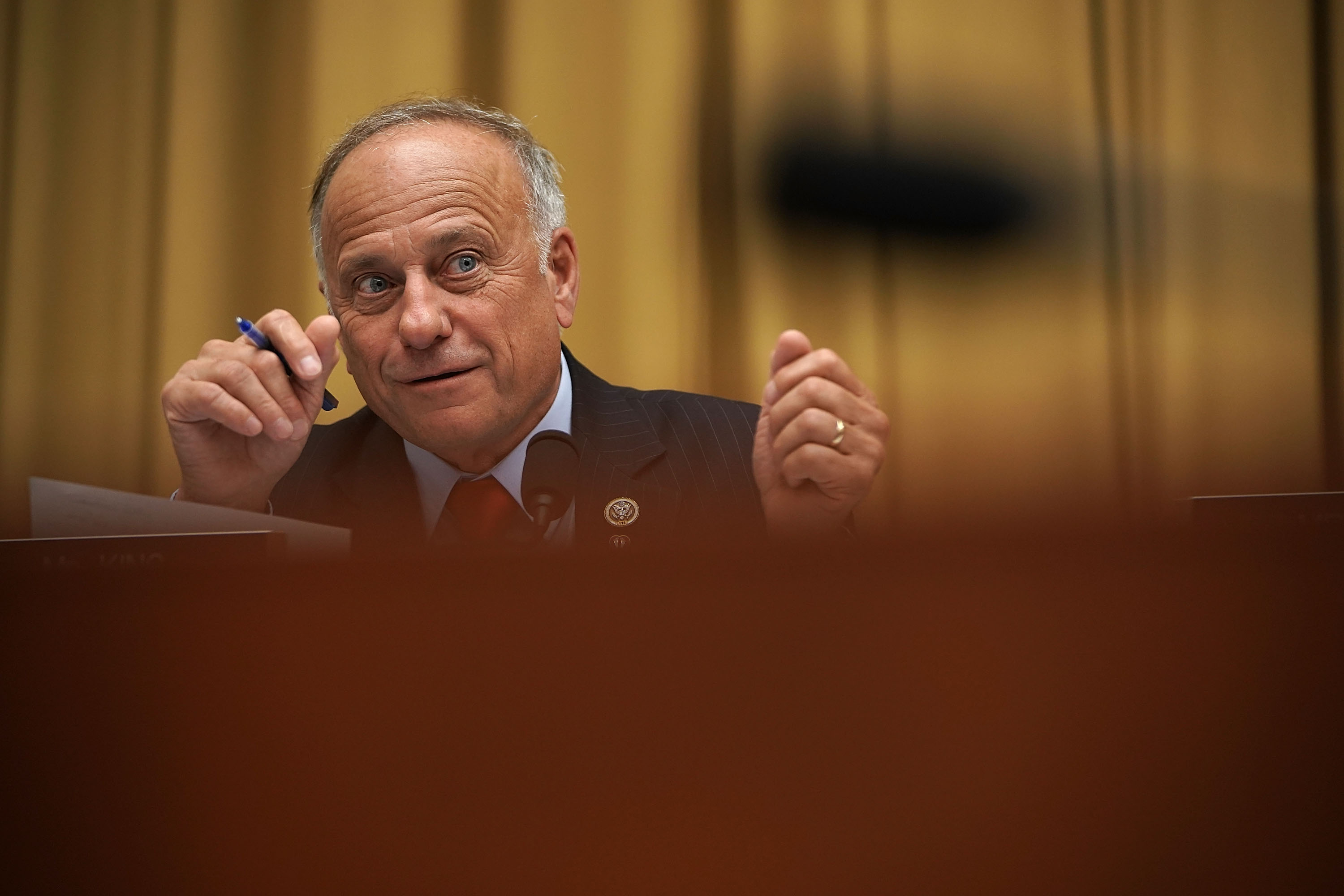 Back on his BS: Steve King complains about mistreatment at the hands of his fellow Republicans